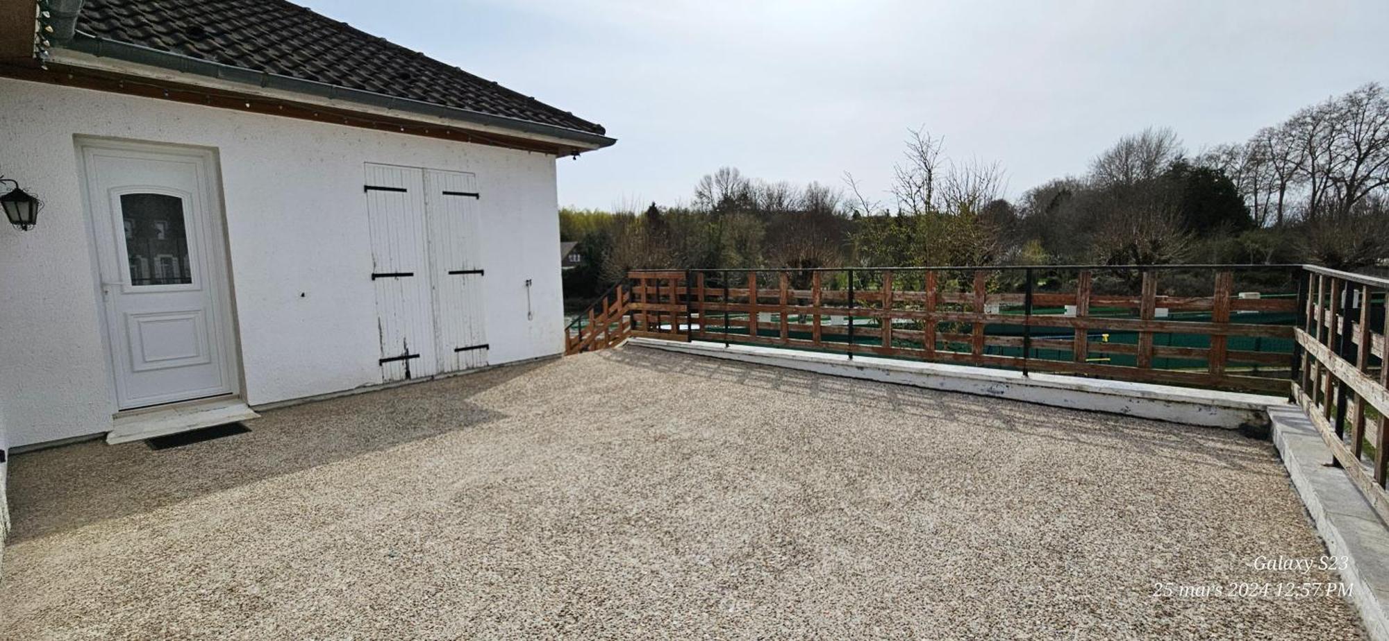 Pavillon Avec Jardin Clos Au Bord De L'Yonne Coulanges-sur-Yonne Экстерьер фото